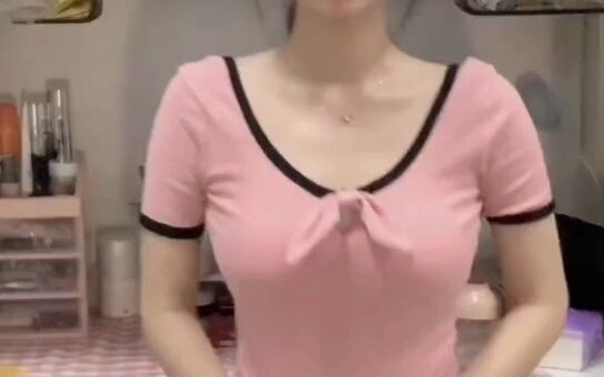 #热五#Chú heo con nhìn dễ thương quá, yêu quá, yêu quá