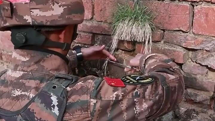 After joining the army, he became a hot commodity thanks to his barbering skills. To make haircuts m