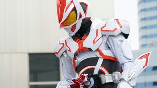 In Episode 37 of Extreme Fox, the new form Maknan 3 appears! !