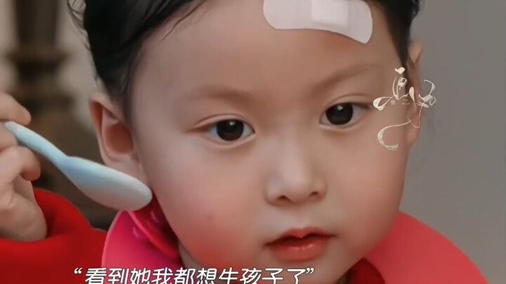 The “Tricking You into Having a Daughter” series—no one can resist such a cute little Mimi; Mimi is 