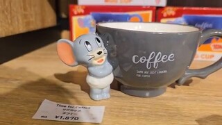 Tom and Jerry Claw Machines and Café in Japan!