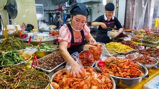 주변사람들이 자꾸 반찬가게 하래서 냈더니?! 김치 게장 반찬 폭발적으로 팔리는 역대급 우주네반찬 Popular Korean food / Korean street food