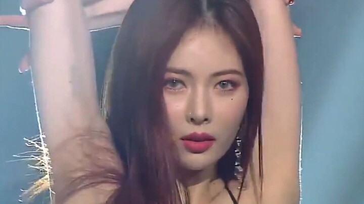 DART không phải là ca khúc chủ đạo, màn trình diễn chiếc váy đen ấy trực tiếp khiến tôi muốn cưới cô