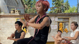 下个新节目猜一下 猜中我把我…