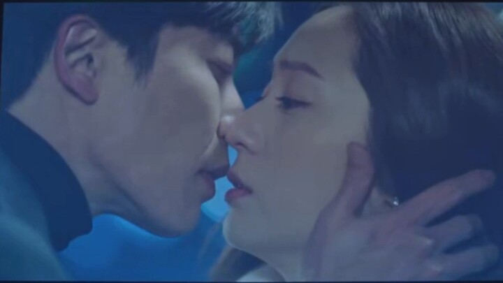 [Remix]Adegan Ciuman Kim Jae-wook & Krystal Jung di <Crazy love>