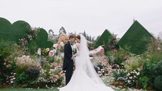 The wedding film is finally out~ We must believe that all good and bad things come to make us grow. 