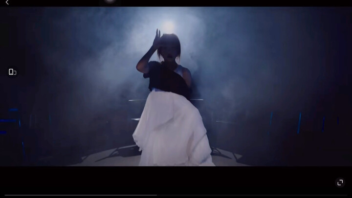 نموذج المشاهير الإناث في الصين، هناك أمل في صناعة الترفيه المحلية! آن تسي وكاكا تغنيان مباشرة، أداء 