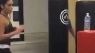 جارك الجيد، المقاتل الملعون