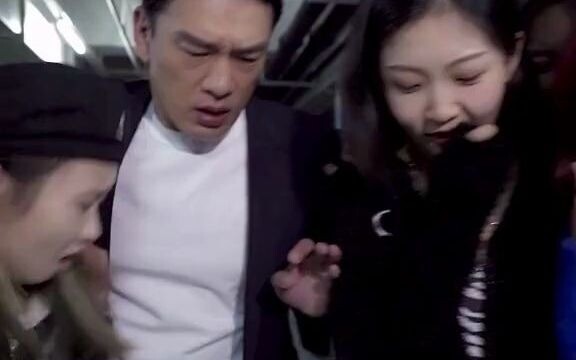 Who will save Wang Yaoqing from his idol image?