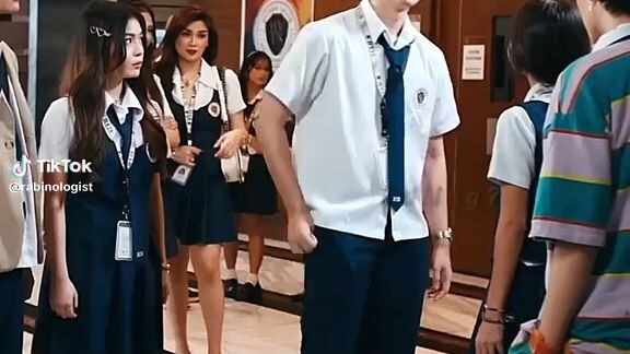 ang gwapo tala ga ng Yuri ko