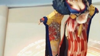 Good boy! The ancients were not deceiving me, there are beautiful women in books!