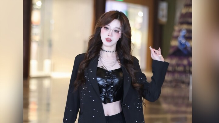 EXID - Ah Yeah: Perhaps the episode with the strongest “sisterly aura”