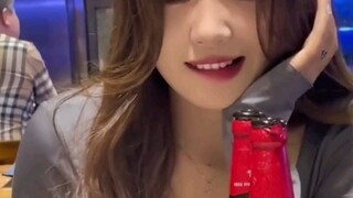 بعض الناس يبدو أنهم يتذمرون، لكنهم في الواقع يتباهون.