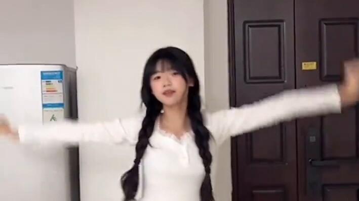 Senyummu masih termanis⁄(⁄ ⁄•⁄ω⁄•⁄ ⁄)⁄