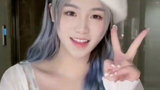 (NINE PERCENT‖Transformasi Gender) Siapa yang Lebih Cantik?