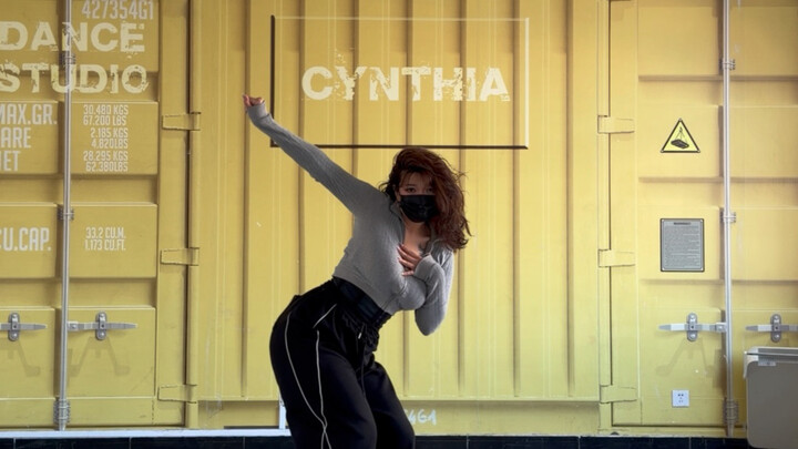 Semakin tua, apapun yang dilakukan terasa menyedihkan; setiap kali bergerak, tulang-tulang berbunyi 