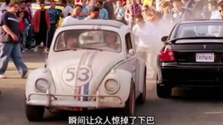《疯狂金车》精彩片段，这辆神奇的甲壳虫竟能站立漂移