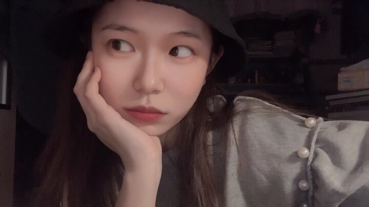 "Kemanusiaan cenderung menyukai kecantikan, moralitas membuatmu lebih memahami untuk memperhatikan h