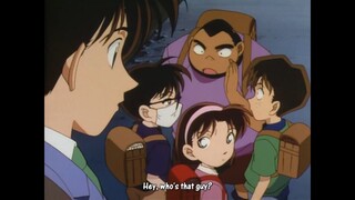Shinichi forgot that he's back to his normal body || detective conan