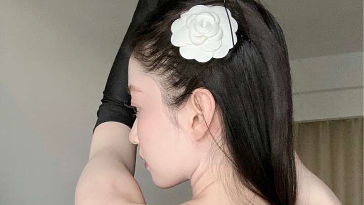 MOTD｜Natal segera tiba! Mau nggak belajar gaya rambut adik putri cantik ala Jennie?