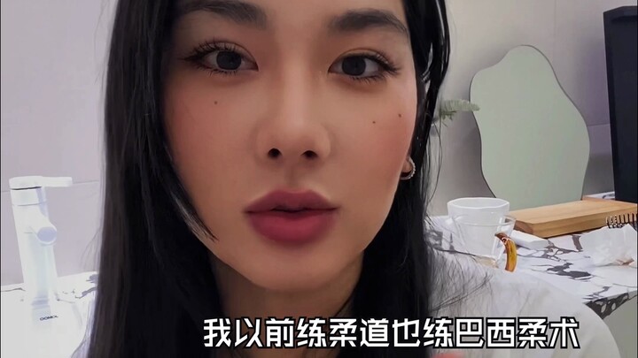 Is BJJ gay? Brazilian Jiu-Jitsu will turn you into a contact list 💖