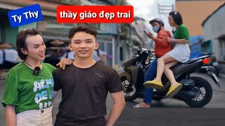 Chuyện tình giữa Ty Thy và thầy giáo đẹp trai - Ẩm thực Cha Rồng gỏi đu đủ