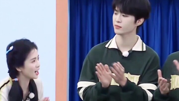 Bai Lu & Fan Chengcheng: “Even though I know being friends would last longer, I still want to hold y