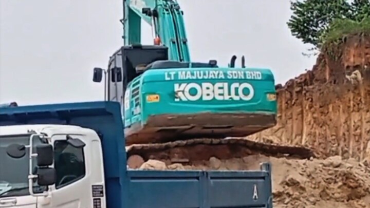 Kobelco excavator heavy equipment