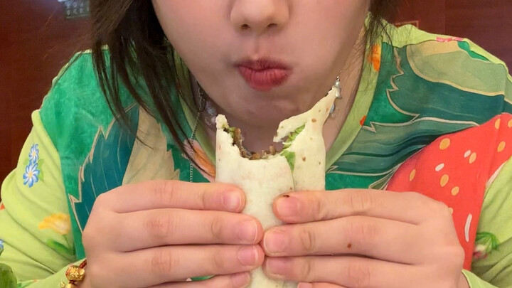 What It’s Like Running a Restaurant at Home: Crispy Rice Rolls with Pork + Squirrel-Shaped Mandarin 
