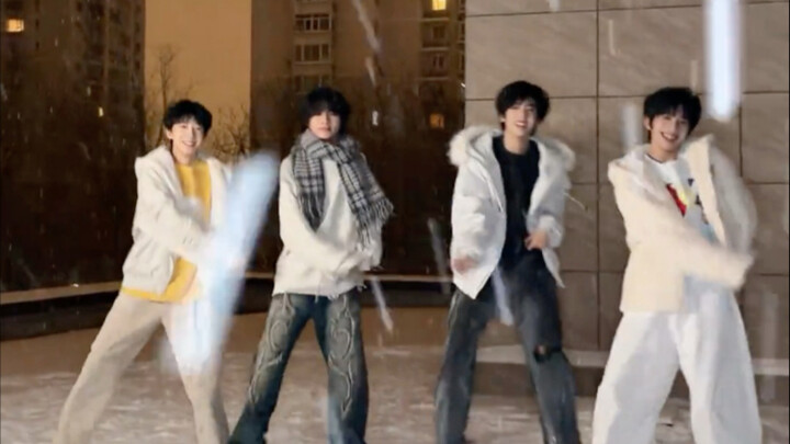 【รวม】ทีเอฟแฟมิลี่ ทีมเข้าปักกิ่ง เต้นเพลงแรกในหิมะ cha