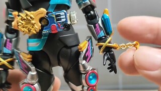 Có phụ kiện bằng hợp kim không? Bandai SHF Kamen Rider Nana Cat Frenzy Beat Có bốn bản được bán ra!