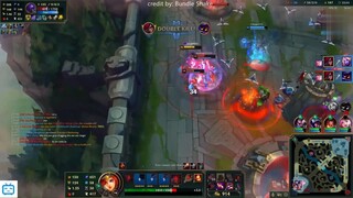 Soraka ad đánh thường và làm chậm khiến garen khó chịu #game