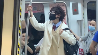 "Vậy...tôi sẽ quay lại trước~"