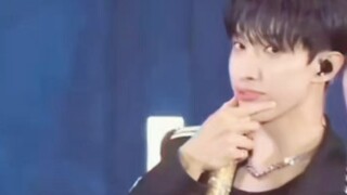 The South Korean "First Cut" group's dance skills are truly impressive.