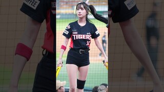 토끼귀에 짱갈래라니..ㄷㄷ 이주은 치어리더 직캠 Lee Ju-Eun Cheerleader fancam 기아타이거즈 240613 |8K