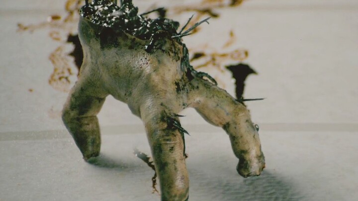 Humans are hit by a deadly attack from mutated demonic creatures: tiny spikes devour flesh at an ast