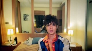 6 creative struggles for artists to ironically cry to 05.03.205