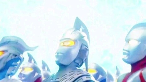Ai là bậc thầy Ultraman của bạn, tôi đã được chọn rồi ~
