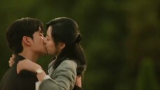 [Queen of Tears] The kiss scene in episode 5 is here. Both of them are very sober this time. Kiss mo