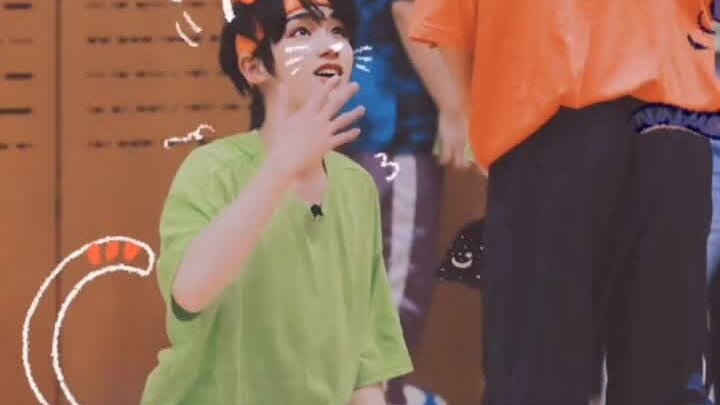 ما جيا تشي لن يفوّت أي فرصة ليُضحك هرّته الصغيرة دينغ تشينغ شين!