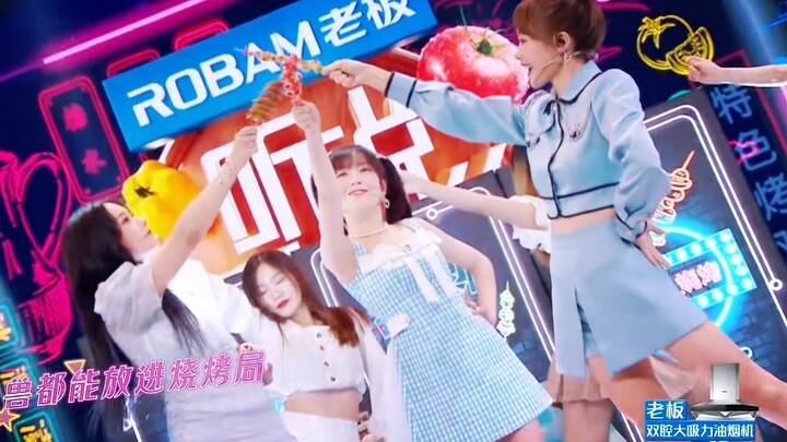 Lai Meiyun, Zhang Zining, and Xu Mengjie team up for a fun singing and dancing performance of "Siste