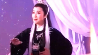How could this aura be that of Jia Baoyu? It was clearly that of an emperor who had lost his beloved