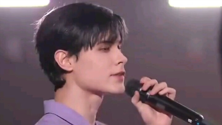 [تشو ييلونغ × ليو شيو] "جاء ليحضر حفلتي." مديرٌ لطيفٌ وشعورٌ رائعٌ بالنجومية.