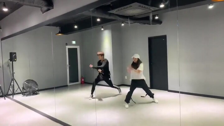 [WEKIMEKI/Yujeong] Cool Yujeong is back online, out to "claim souls" again — POSE dance cover