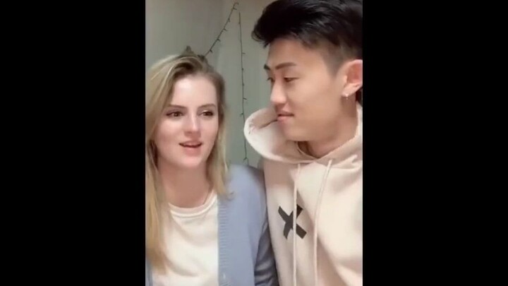 Girlfriend tests whether boyfriend recognizes the mysterious girl in the puzzle movie—turns out, lot