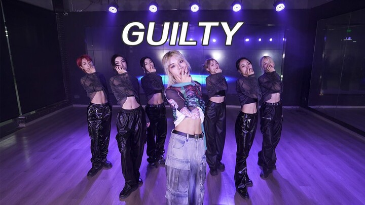 Tất cả các thành viên đều có cơ bụng Taemin-Guilty dance cover