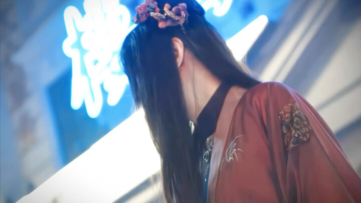 คนที่คิดให้เจียงอีรับบทผีสาวเศร้าสร้อยนี่ช่างเป็นอัจฉริยะเลย