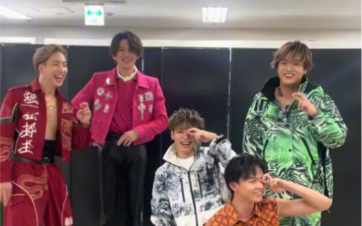 2023.7.31 TIKTOK半田龙臣社交鬼才拉了一堆前辈跳BAKUBAKU