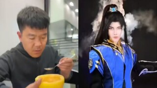 Coba lihat baju tiruan Kakak Ketiga, mana yang paling kamu suka?