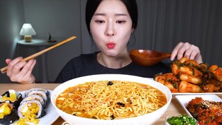 Mukbang mie